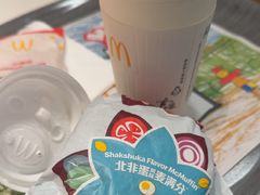 -麦当劳(上海虹桥站30B检票口楼上)