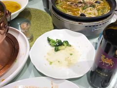 -香山湖家家宴(中山陵店)