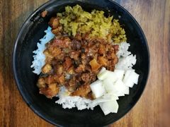 卤肉饭-明潭茶老爸