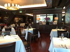 大堂-Wolfgang’s Steakhouse 沃夫冈牛排馆(上海白玉兰广场店)