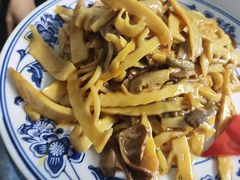 -天天向上素食餐厅(五台山店)