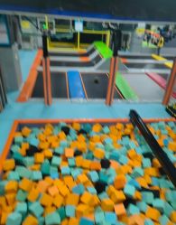 -蹦贝运动中心·蹦床·攀岩·闯关(龙岗店)