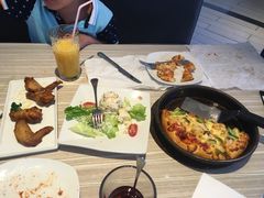 -必胜客(武汉欢乐谷店)
