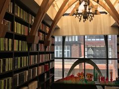 -钟书阁(松江泰晤士小镇店)