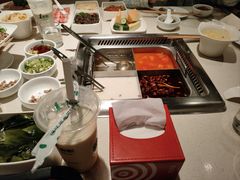 -海底捞火锅鲜切牛肉主题店(长寿路店)
