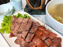 -乔家小院•非遗驴肉•本地小海鲜(滨河路店)