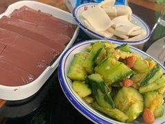 -三里屯土灶炖公鸡地锅鸡(江东店)