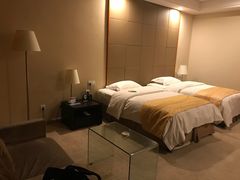 -无锡鼎尚皇冠酒店