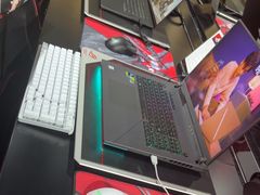 -ROG玩家国度(美罗城店)