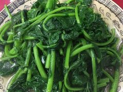 -乡土特色.冷锅鱼.牦牛肉汤锅