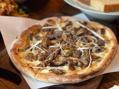 烤牛肉披萨-I HOLIC艾豪丽披萨(KKone店)