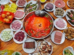 -苗伯妈酸汤火锅