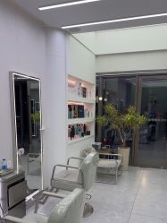 -PE SALON