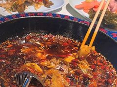 -何师傅美蛙鱼头(汉街店)