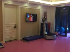 -思迈威健身(积玉桥万达店)
