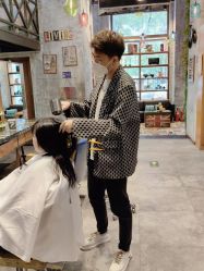 点击看大图 -T.1 hair salon烫染接发