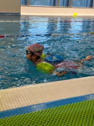 -海豹航航水育游泳中心(芳园里店)