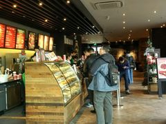 -星巴克臻选(上海长风大悦城店)