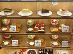 -猫的天空之城概念书店(杭州南宋御街店)