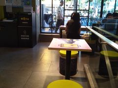 -麦当劳(静安寺店)
