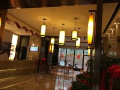 -铂逸梦秦酒店(横店梦幻谷店)