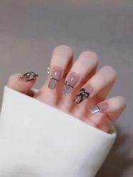 -悦指间美甲美睫