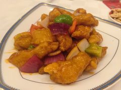 鲜果咕噜肉-喜记避风塘炒辣蟹(旗舰店)