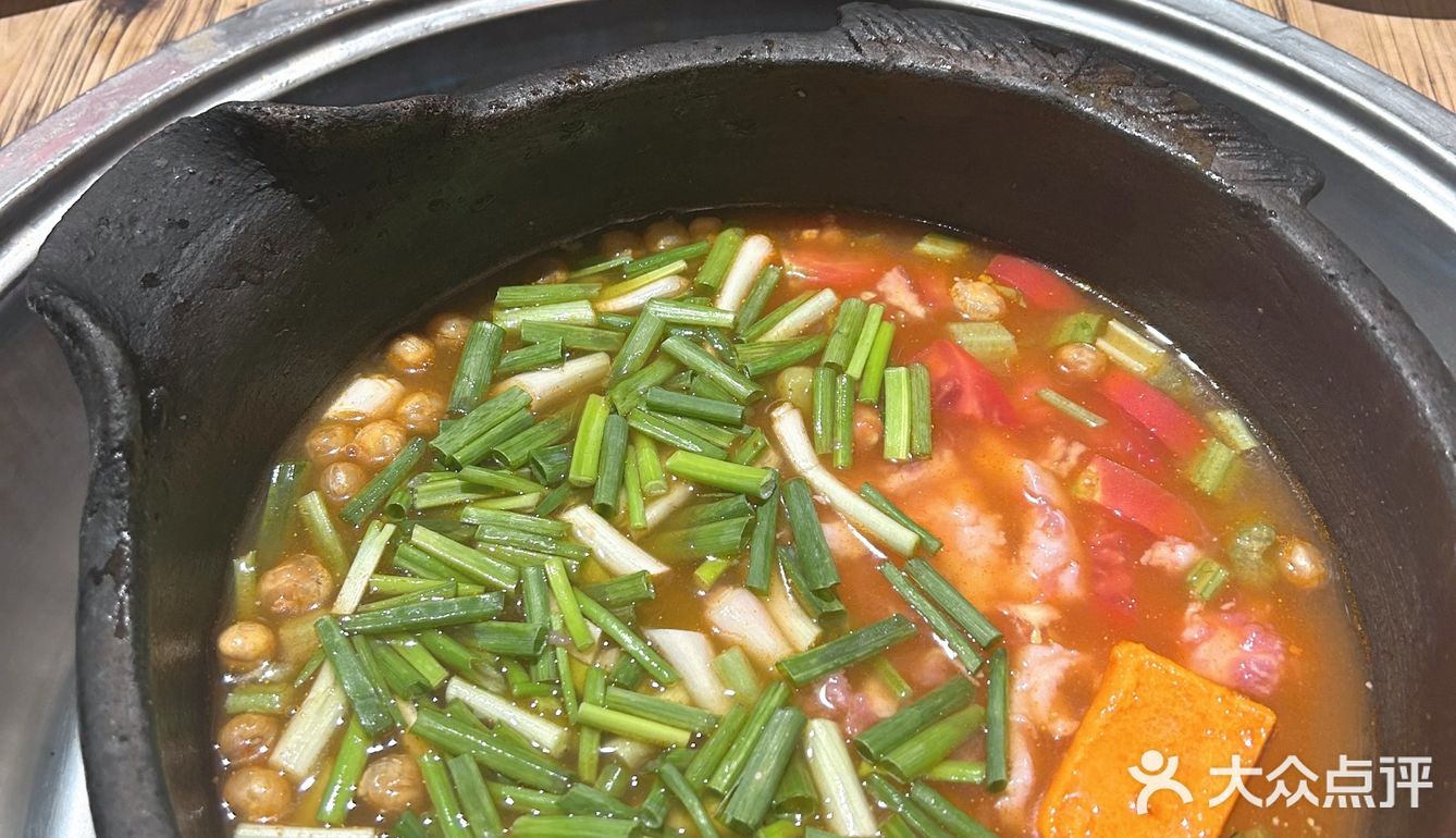 吃在成都|贵州有句老话说:三天不吃酸，走路打窜窜