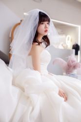 -艾米丽婚纱礼服