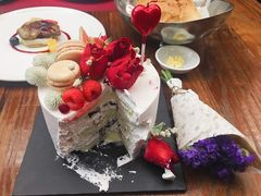 -小苍兰风铃草·礼物蛋糕(沈阳店)