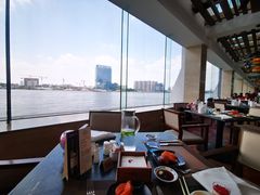靠窗位-白天鹅宾馆·流浮阁咖啡厅