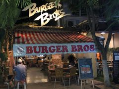 -BURGER BRO'S