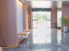 -奢月酒店(成都华西二院锦江院区三圣花乡地铁站店)