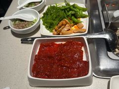 -海底捞火锅鲜切牛肉主题店(长寿路店)