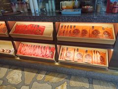 -老牌坊云南鱼豆花火锅(哈西万达店)