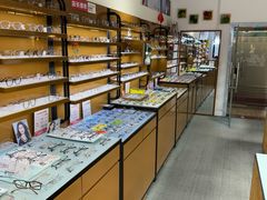 -罗伯特眼镜·蔡司官方授权(罗湖国贸店)