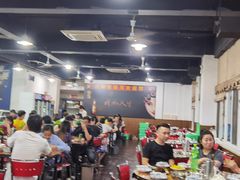 大堂-皖北巫氏三胖地锅鸡(长淮总店)