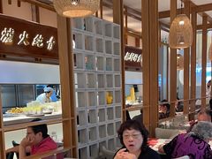 -三人行骨头王火锅(长寿店)