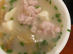 -老来福·非遗酸汤兔(凯旋路店)