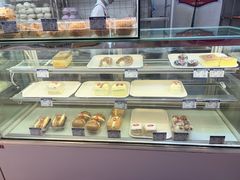 -白玉兰食品甜凤店(合生汇店)