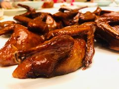 招牌乳鸽-唐宫