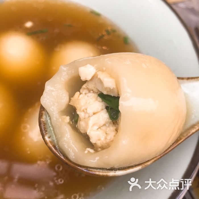 豆腐肉汤圆