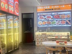 -嗨辣小聚·盘锦河蟹·海鲜烧烤龙虾(盘锦十年好店)