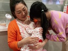 -爱的果实月嫂育婴师(世纪东方店)