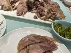 -清真·胖妈妈手抓餐厅(定西路长城宾馆店)