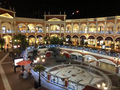 -佛罗伦萨小镇广佛名品奥特莱斯(疏港路店)