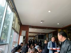 等位区-吾穆勒蓬灰牛肉面·清真(北滨河中路店)