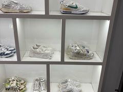 -翰皇直营洗衣洗鞋(望京鹿港店)