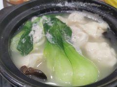 砂锅虾肉馄饨-老上海里弄味道(知春路店)