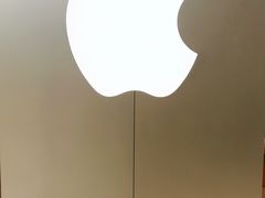 -Apple零售店(华贸购物中心店)